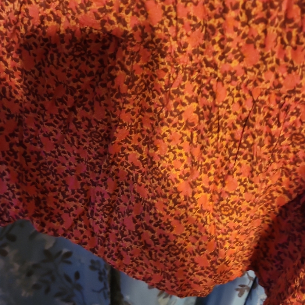 2/$5 Universal Thread Pink Floral Blouse - Picture 4 of 5